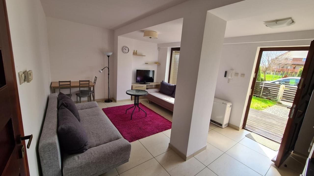 Apartamencik Z Ogrodkiem / Apartment With Garden 萨比诺瓦 外观 照片